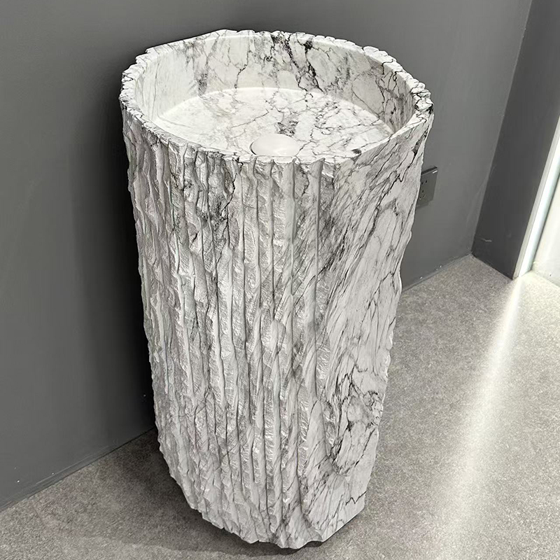 P004